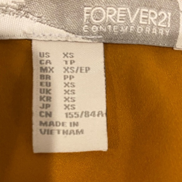 Forever 21 Contemporary Dress - Picture 12 of 12